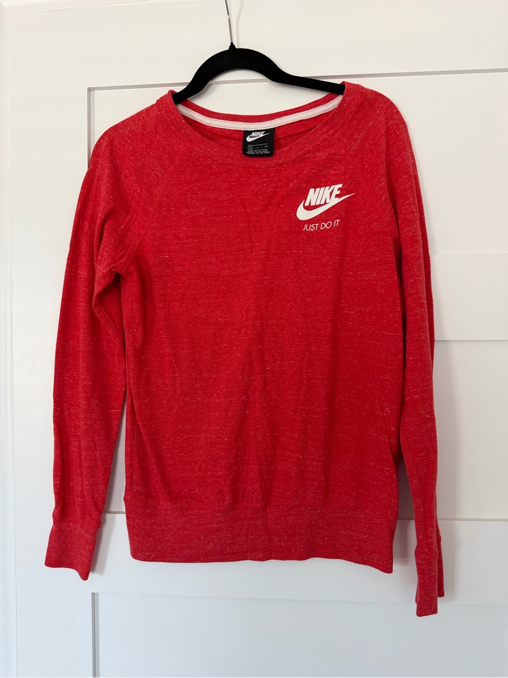 Nike Red Lightweight Long-Sleeve Pullover